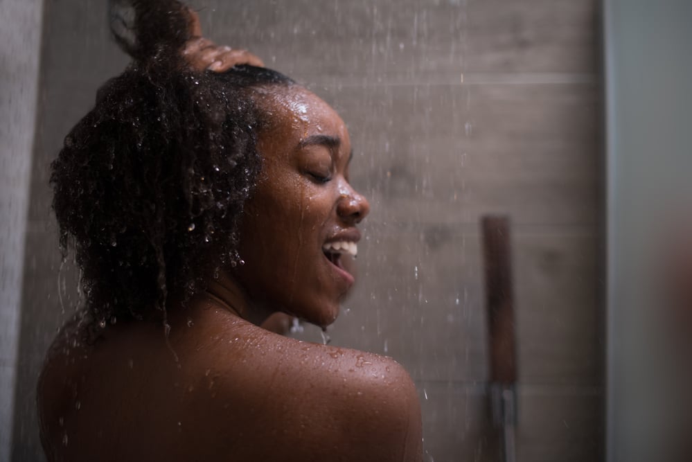 BENEFITS OF RAIN WATER ON NATURAL HAIR - Afrovirtues
